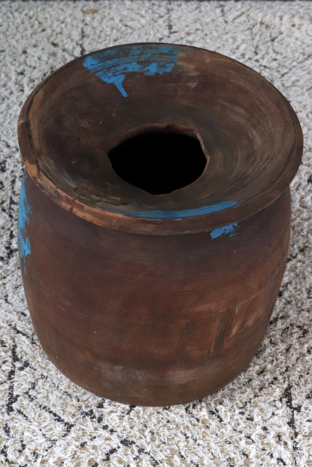 Große Holzvase Nepal antik, 35xø34