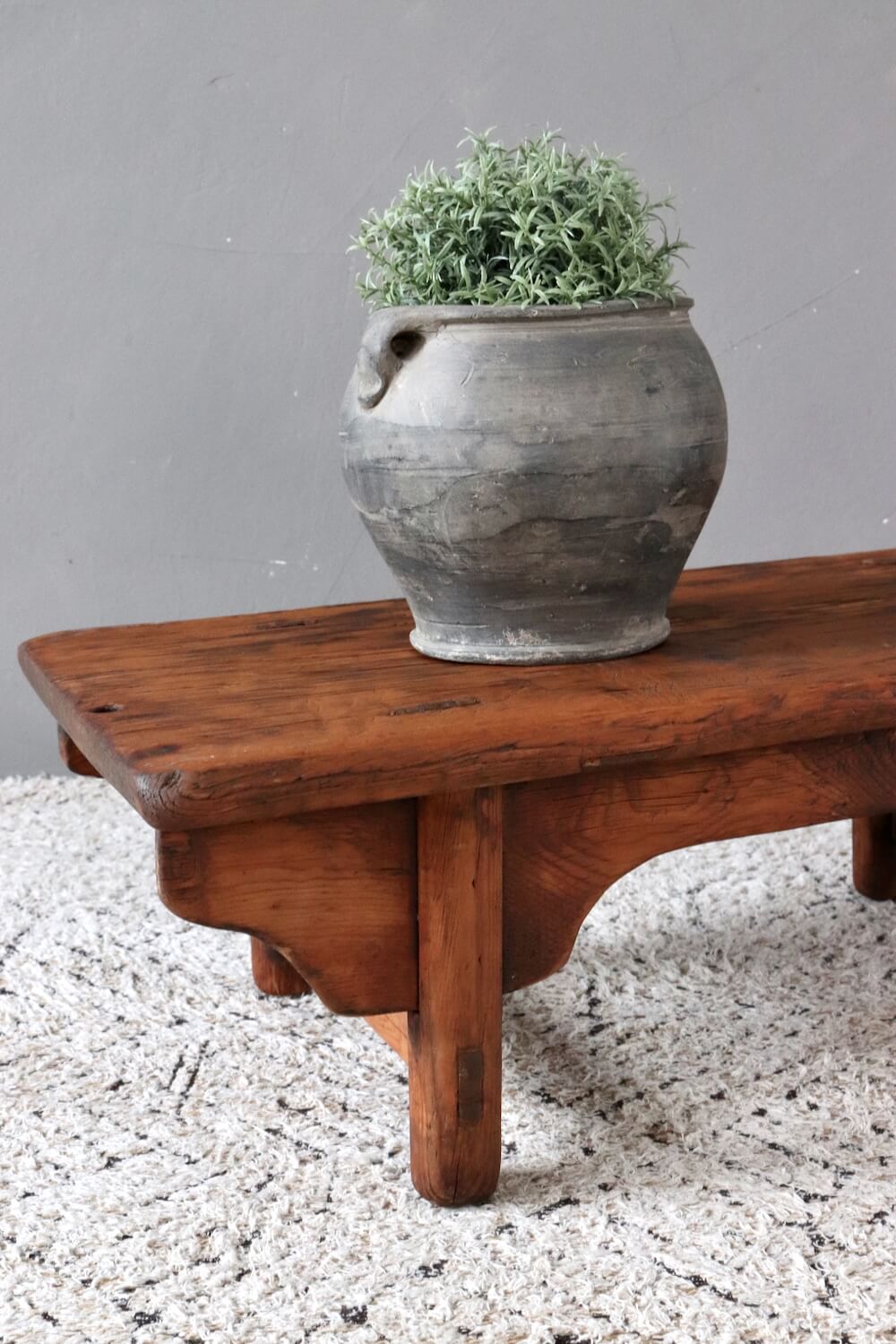 Small antique coffee table 26x76x41